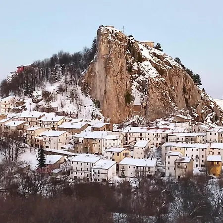 ベッド・アンド・ブレックファスト Clarentia ピッツォフェッラート